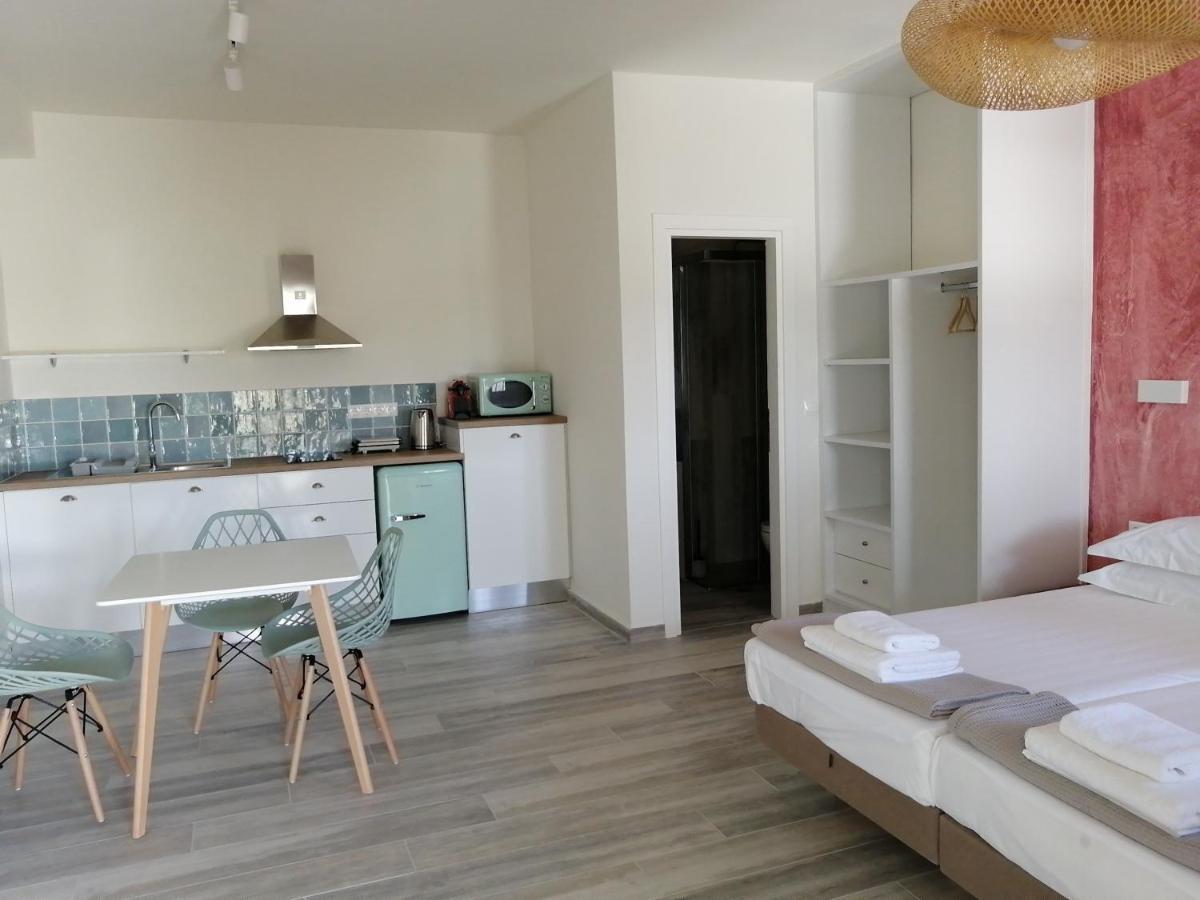Villa Nena - Studio Suites Калами Экстерьер фото